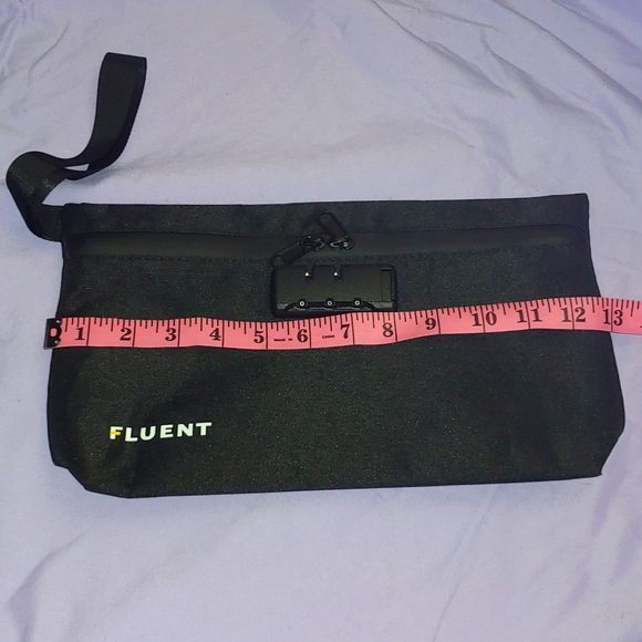 NWT SMELL PROOF LOCKABLE BAG WITH 2 POCKETS INSIDE * FLUENT BAGS - Picture 7 of 8